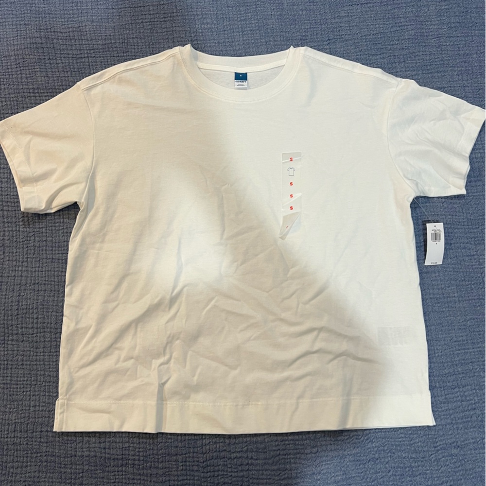 Old Navy White Short Sleeve Tee